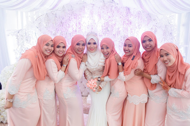 Image result for baju bridesmaid warna peach